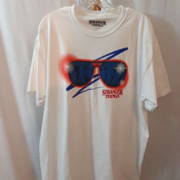 Netflix Other - Stranger Things Tee Shirt Size Large